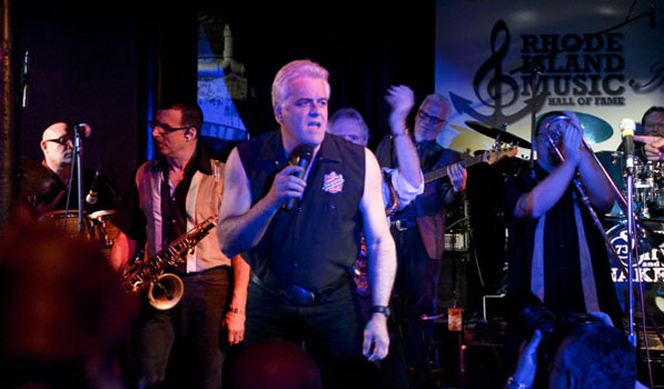 Steve Smith & the Nakeds perform