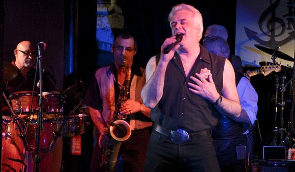 Steve Smith & the Nakeds perform